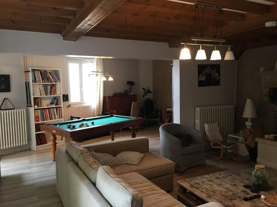 Chez-Sixtine Appartement Albon Buitenkant foto